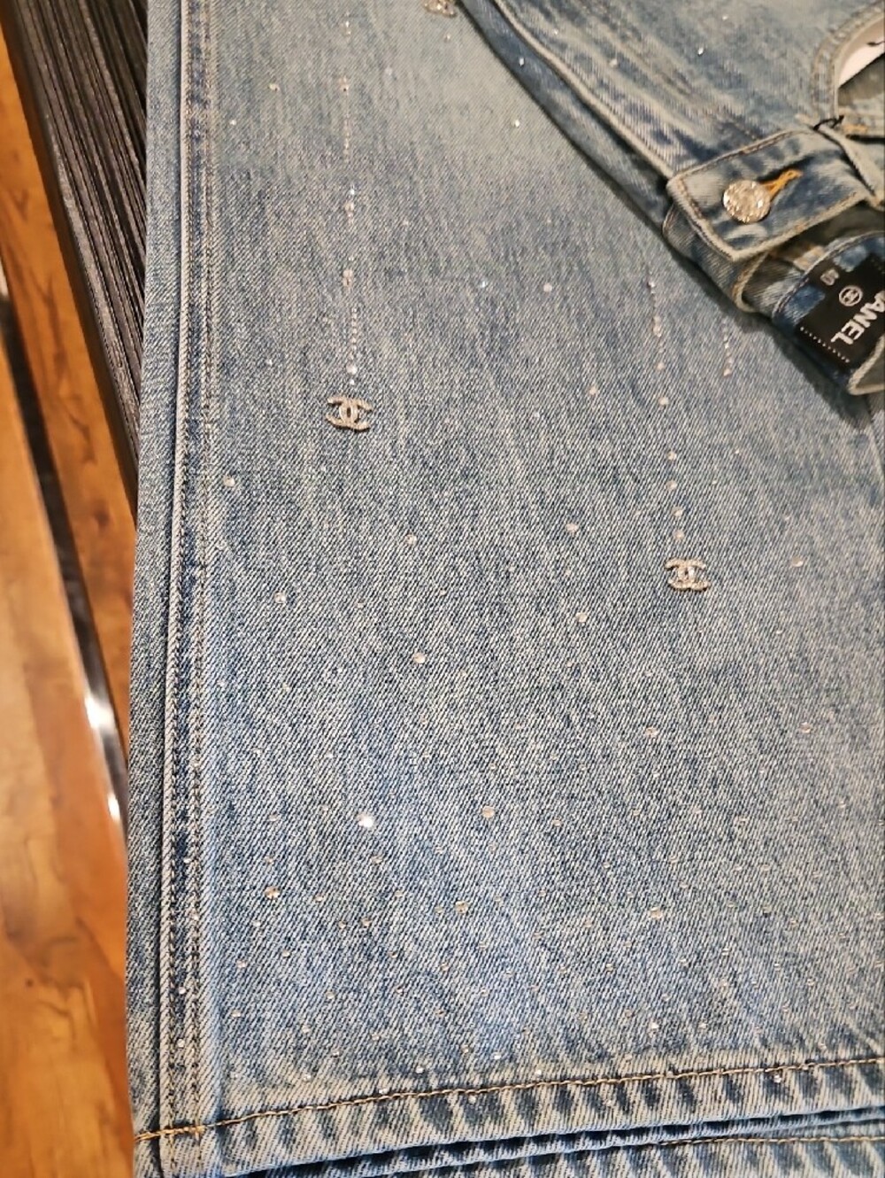 CHANEL Light Blue Wide-Leg Women's Jeans with Subtle Crystal Detail - Picture 3 of 7